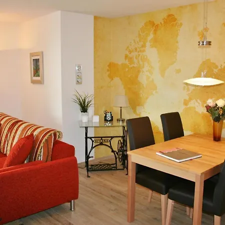 Appartement Hochwertig Ausgestattete Mit Balkon In Ruhiger Lage